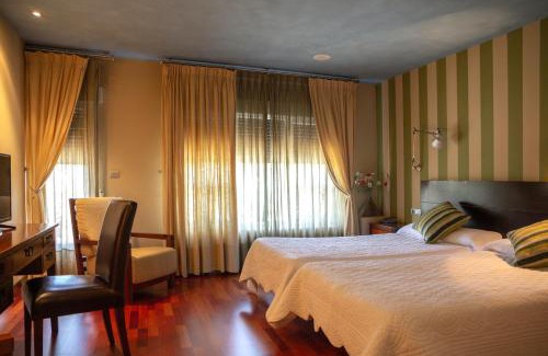 Abejar House | Discover Hostal Fuentefria: Family-Friendly Retreat