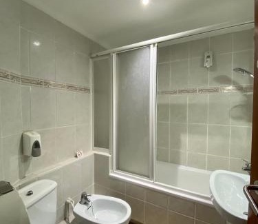 Cardedeu House | Discover Hostal Galicia Cardedeu: Pet-Friendly Retreat