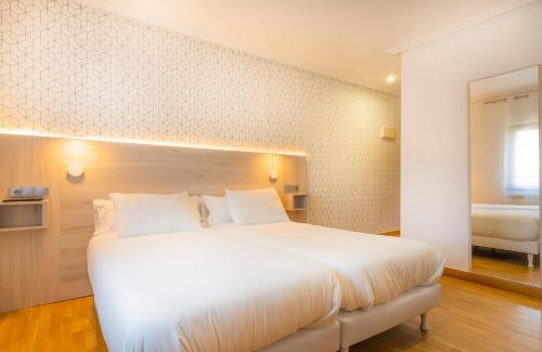Piedrahita House | Budget-Friendly Hostal Gran Duque with Breakfast & Family Perks