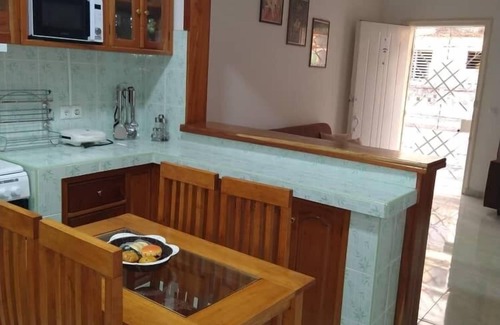 Cienfuegos Bed & Breakfast | Affordable Comfort at Hostal Hany Cienfuegos