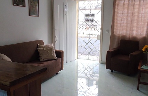 Cienfuegos Bed & Breakfast | Affordable Comfort at Hostal Hany Cienfuegos