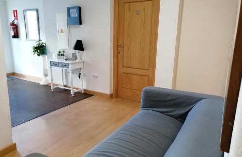 Casas Baratas House | Budget-Friendly Hostal Hernan Cortes - Highly Rated & Family-Friendly