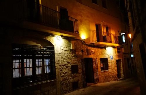 Trujillo House | Pet-Friendly Hostal Hueso with Breakfast & Family Amenities