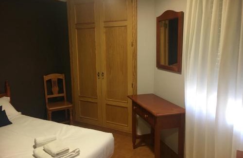 Carrascosa del Campo House | Pet-Friendly Hostal IMAGINATELO with Delicious Breakfast