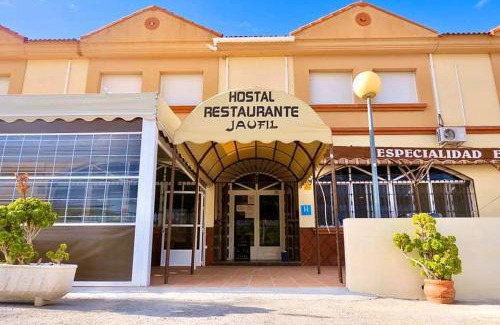 Zujar House | Comfortable Stay at Hostal Jaufil with Hot Tub & Dining