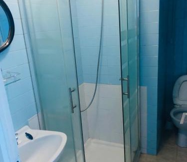 Fuentebureba House | Budget-Friendly Stay at Hostal Juli Bureba with Breakfast