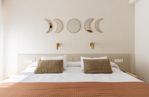 Torrecilla en Cameros House | Pet-Friendly Hostal Lóbrega with Breakfast & High Ratings