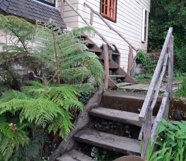 Conaripe Hotel | Cozy Hostal La Casa del Carpintero with Ocean Views