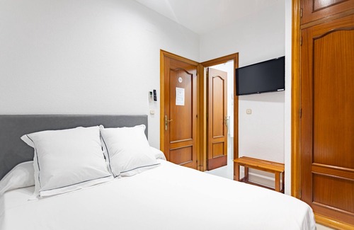 El Ejido Hotel | Cozy Hostal La Costa: Top-Rated Stay with Spa & Breakfast