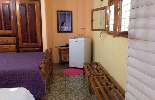 Cienfuegos House | Budget-Friendly Hostal La Escala with Spa & Breakfast