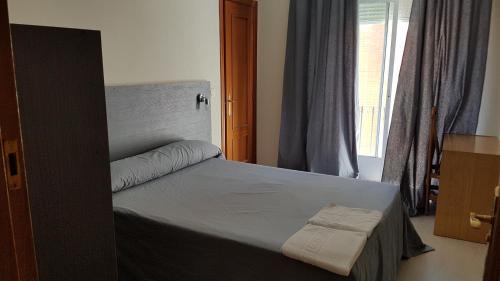 Tarancon House | Pet-Friendly Retreat at Hostal La Estación, Family-Friendly