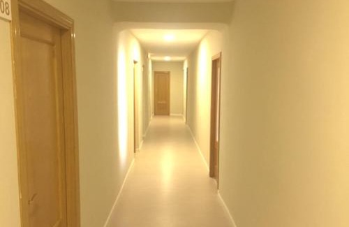 Tarancon House | Pet-Friendly Retreat at Hostal La Estación, Family-Friendly