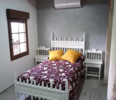 Camponaraya Hotel | Discover Hostal La Medina de Camponaraya - Guest Rated 8.7
