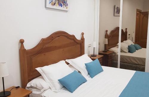 Pedro Munoz House | Budget-Friendly Hostal La Parada with Family Amenities
