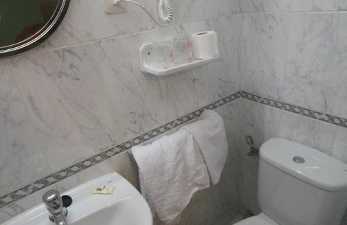 Sol House | Family-Friendly Stay at Hostal La Perla Asturiana