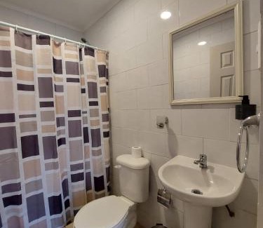 Antofagasta House | Discover Hostal La Ruca: Family-Friendly with Kitchen Access