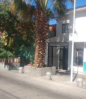 Antofagasta House | Discover Hostal La Ruca: Family-Friendly with Kitchen Access