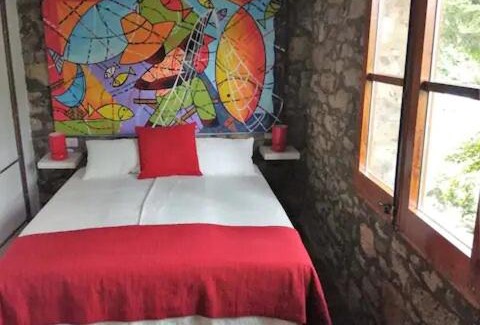 Sant Pau de Seguries House | Pet-Friendly Stay at Hostal La Vall with Great Reviews