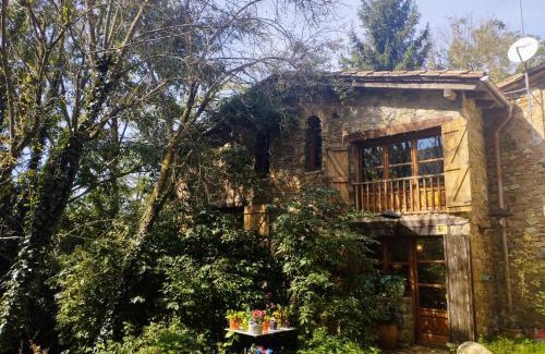 Sant Pau de Seguries House | Pet-Friendly Stay at Hostal La Vall with Great Reviews