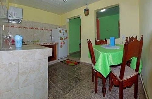 Trinidad Apartment | Cozy Hostal La Vero: Pet Friendly with Spa & Breakfast