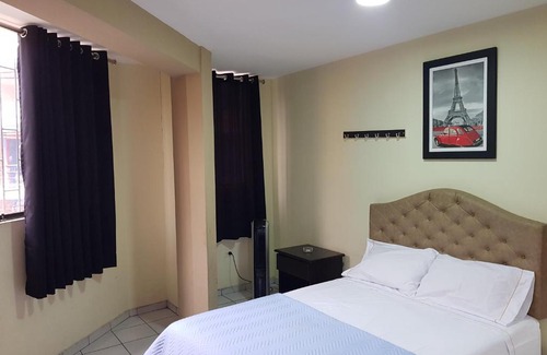 San Martin de Porres House | Budget-Friendly Stay at Hostal Lima Norte with Breakfast