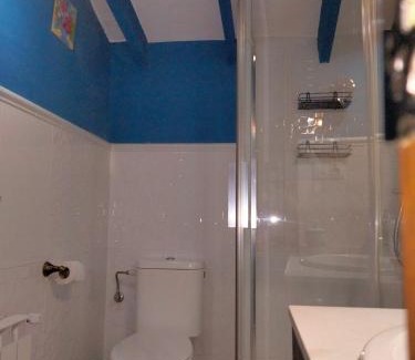Villena House | Comfortable Stay at Hostal los Aromas with Breakfast Included