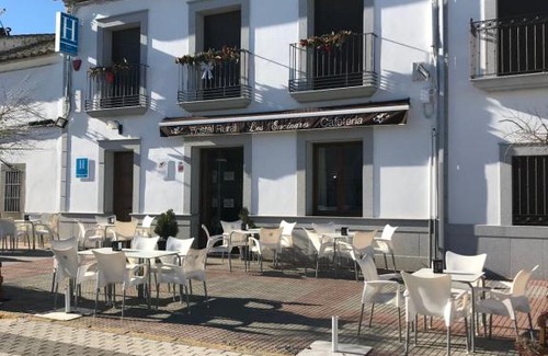 Villanueva de Cordoba House | Welcoming Hostal Los Encinares: Rated 9.4, Family-Friendly Stay