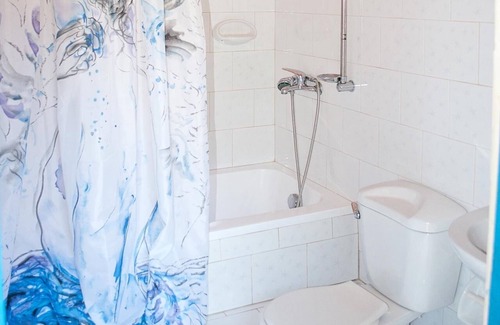 Remedios House | Experience Hostal Los Vitrales: Top-Rated Amenities Await