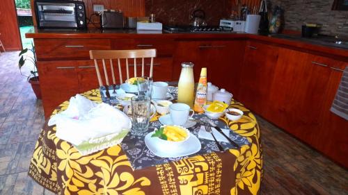 Hanga Roa House | Highly Rated Hostal Makohe Rapa Nui with Family-Friendly Amenities