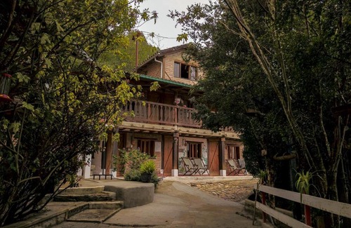 Chugchilan Hotel | Discover Hostal Mamá Hilda: Pet-Friendly & Family Haven