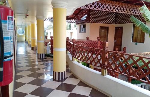 Tababela House | Pet-Friendly Hostal Mariscal Sucre: Ideal for Families