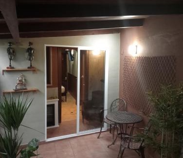 Monforte de Lemos House | Budget-Friendly Hostal Medievo: Child-Friendly Retreat