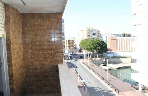 Venecia House | Inviting Hostal Mengual: Family-Friendly Getaway Awaits
