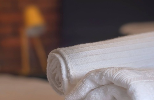 Centro Havana Hotel | Discover Hostal Merced: Spa & Family-Friendly Retreat