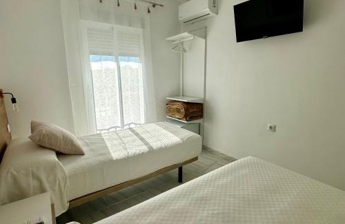 Jedula House | Highly Rated Hostal Merino Jédula: Family-Friendly Retreat