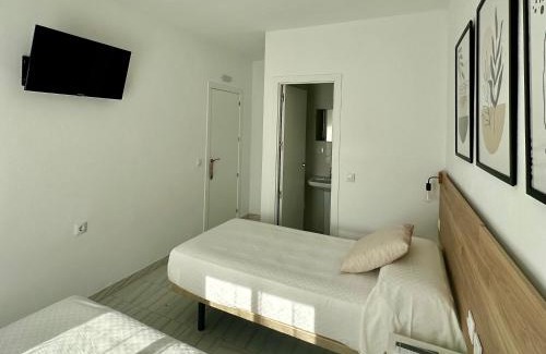 Jedula House | Highly Rated Hostal Merino Jédula: Family-Friendly Retreat