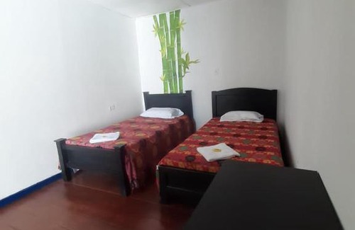 La Estrella House | Guest Rated Hostal Mi Casa Cafetera - Pet & Child Friendly