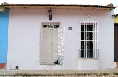 Trinidad House | Pet-Friendly Retreat at Hostal Miky with Ocean Views