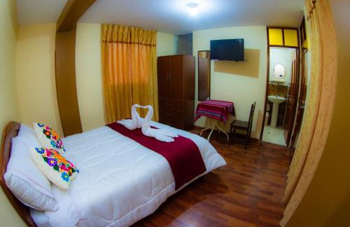 Lake Titicaca - Puno House | Budget-Friendly Hostal Mirador Korichaska with Breakfast