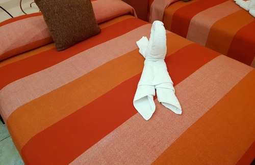 Plaza de la Revolucion House | Ocean View Escape at Hostal MiraHabana - Rated 9.8/10