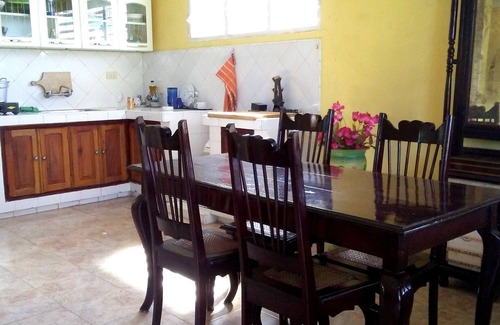 Trinidad Apartment | Cozy Hostal Miraluna Trinidad: Pet Friendly with Ocean Views