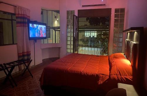Centro House | Budget-Friendly Hostal Mixteco Naba Nandoo with Breakfast