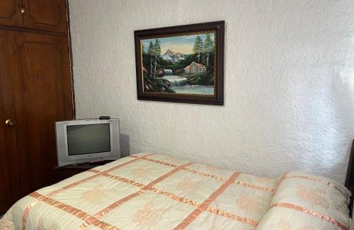 Santa Fe House | Experience Comfort at Hostal Monarca - 5 Star Retreat