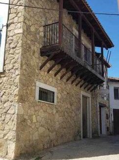 Montemayor del Rio House | Pet-Friendly Retreat at Hostal Montemayor with Great Amenities