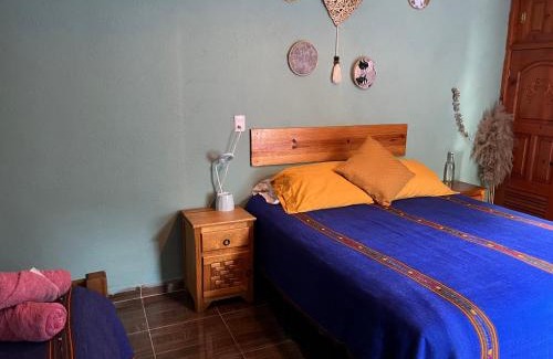 Del Cerrillo House | Budget-Friendly Hostal Casa Gaia: Pool, Pet-Friendly & More!