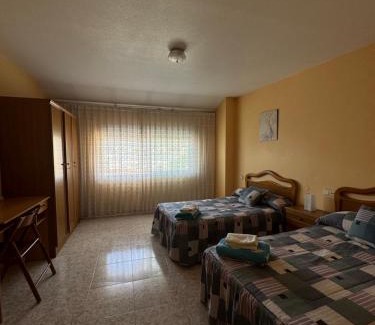 Fabero House | Budget-Friendly Stay at Hostal Pensión LA TORRE