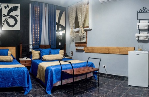 El Vedado House | Inviting Hostal Peregrino Vedado with Spa & Family Amenities
