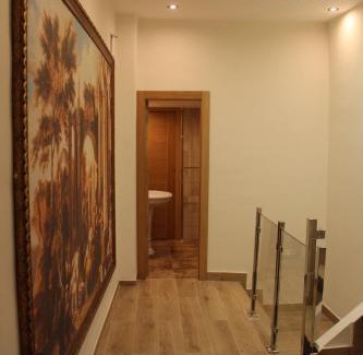 Old Town Baeza House | Cozy Hostal Poeta Machado: Pet-Friendly & Family Approved