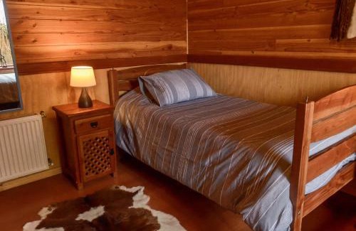 Pucon Hotel | Oceanfront Hostal Pucon Sur: Guest Rated 9/10 with Breakfast