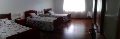 Santiago de Compostela House | Affordable Comfort at Hostal Pumar with Free Breakfast